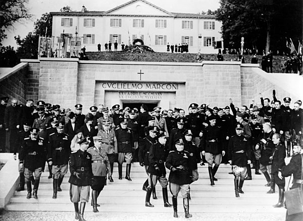 II. WK - Reichspostminister Ohnesorge und Mussolini in Bologna 19