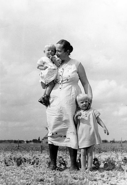 III. Reich - Stereotyp Arbeiterfamilie um 1938