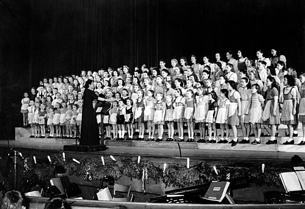 II. WK - Kinderchor Emmi Goedel-Dreising 1942