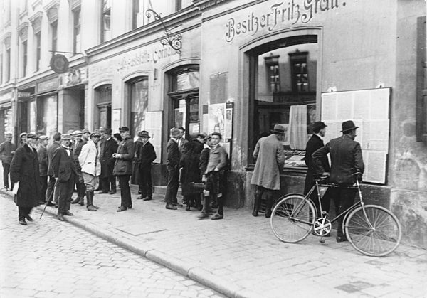Weimarer Republik - Geschäftsstelle NSDAP in München 1923