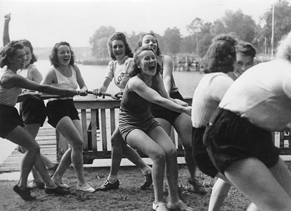 II. WK - Frauen an der Front 1943