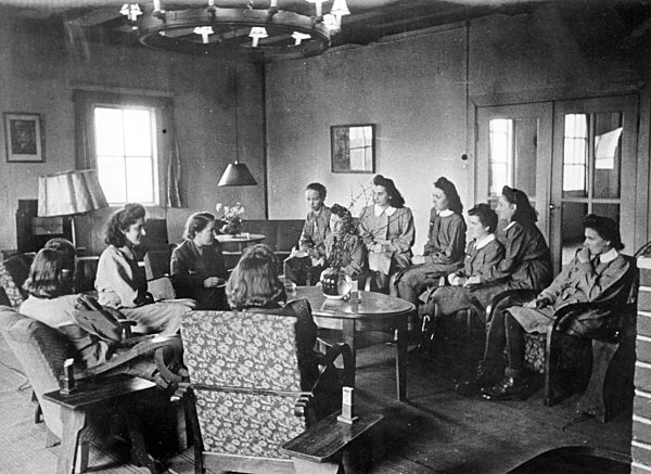 II. WK - Frauen an der Front 1944