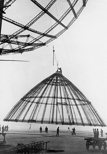 Third Reich - Airship LZ 130 "Graf Zeppelin" 1937