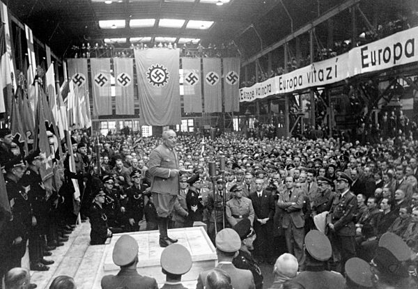 WW II - Propaganda Defense Industry 1943