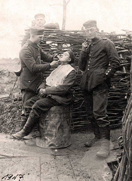WW I - Western Front - Everday life
