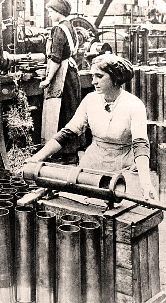 WW I - Women in the arms production