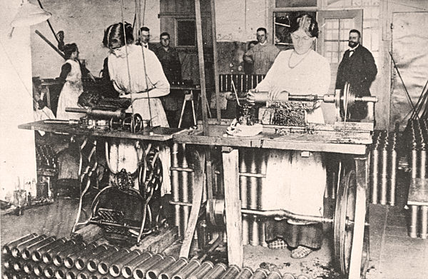 I. WK - Frauen in der Rüstungsproduktion 1916