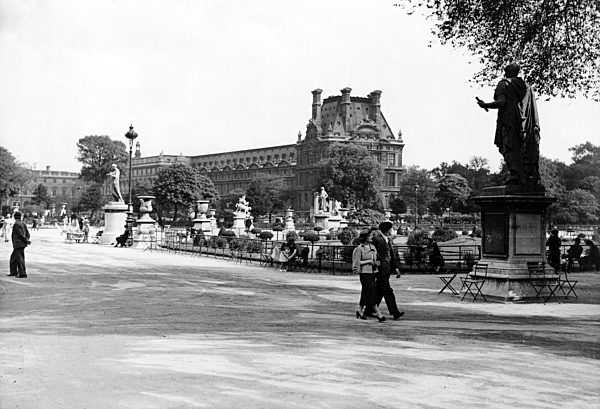 WWII - Occupation of Paris 1940