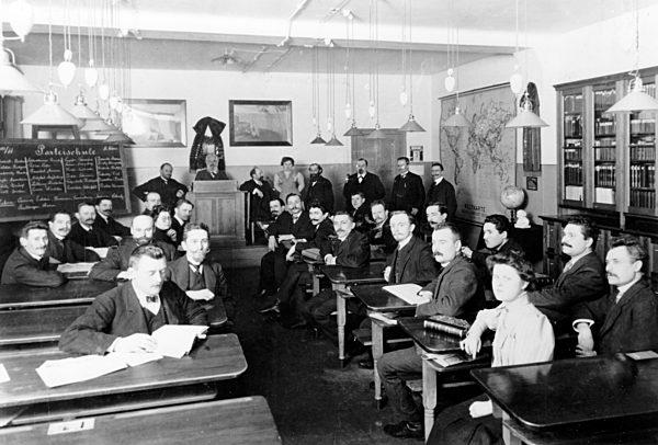 Kaiserzeit - SPD Reichsparteischule 1910