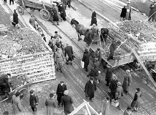 End of the war -  German dragon's teeth 1945