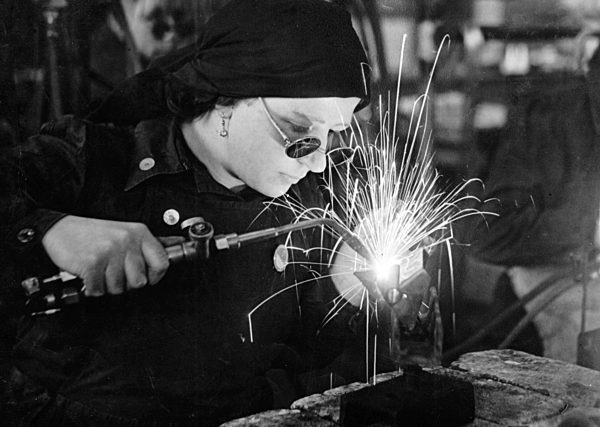 II. WK - Frauen in der Rüstung 1940