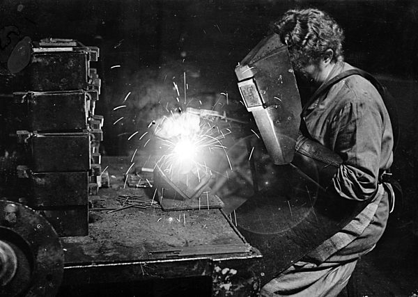 II. WK - Frauen in der Produktion 1940