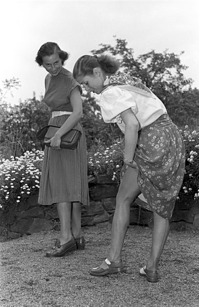 DDR - Perlon-Strümpfe 1952