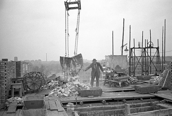 DDR - Wiederaufbau Berlin 1951