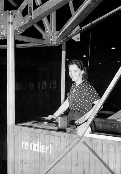 II. WK - Frauen in der Rüstung 1940