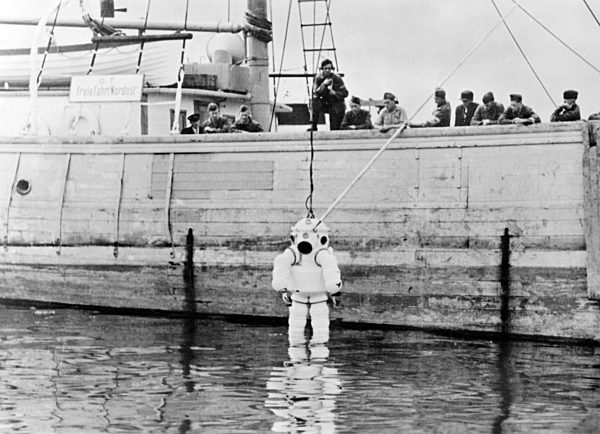 II. WK - Marine 1944