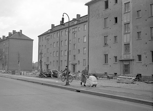 DDR - Wohnungsneubau Berlin 1955