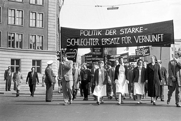 West-Berlin - Maidemonstration 1958