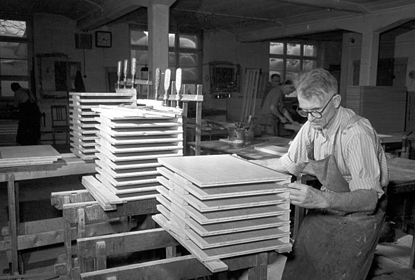 DDR - Möbelherstellung 1957