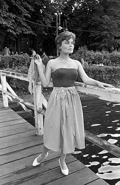 DDR -  Bademode Marke "Goldfisch" um 1957