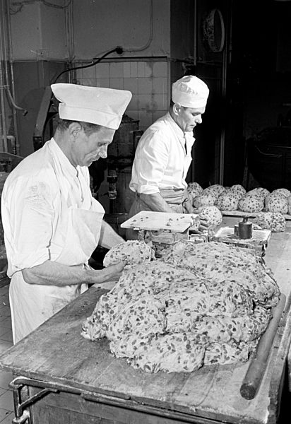 DDR - Dresdner Christstollen 1954