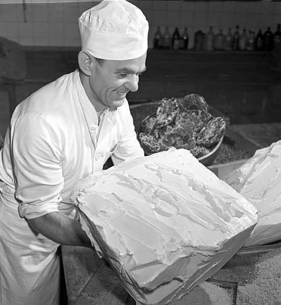 DDR - Dresdner Christstollen 1954