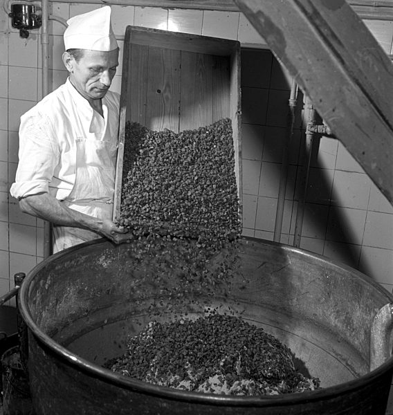 DDR - Dresdner Christstollen 1954