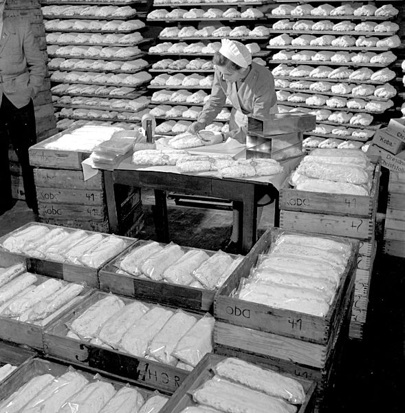 DDR - Dresdner Christstollen 1954