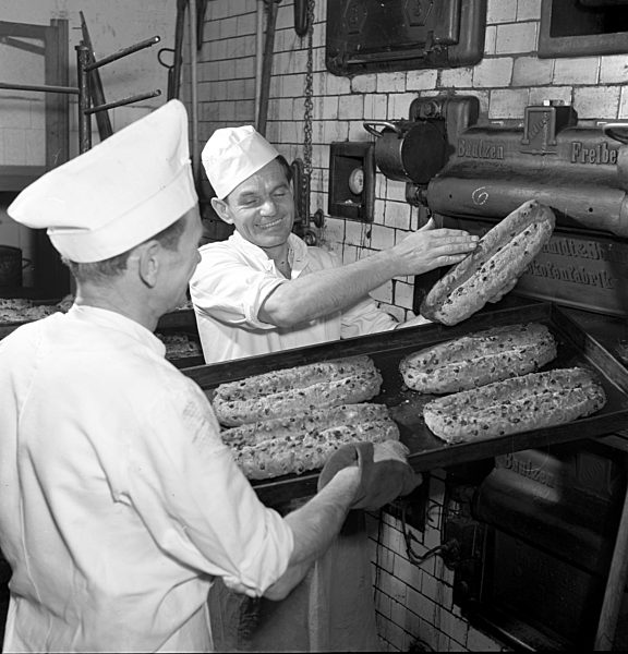 DDR - Dresdner Christstollen 1954