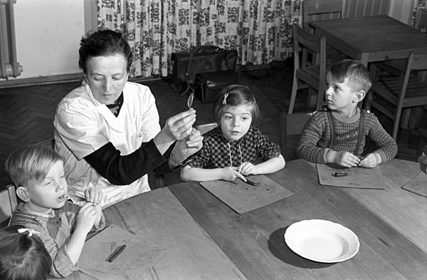 DDR - Kindergarten 1955