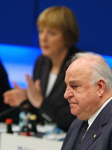 CDU-Bundesparteitag in Frankfurt: Altkanzler Helmut Kohl