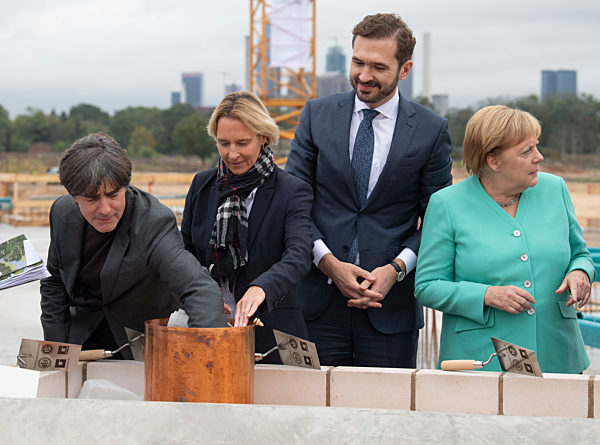 Grundsteinlegung für neue DFB-Akademie