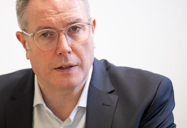 Alexander Schweitzer