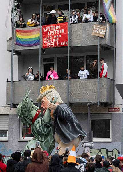 Rosenmontag am Rhein - Mainz