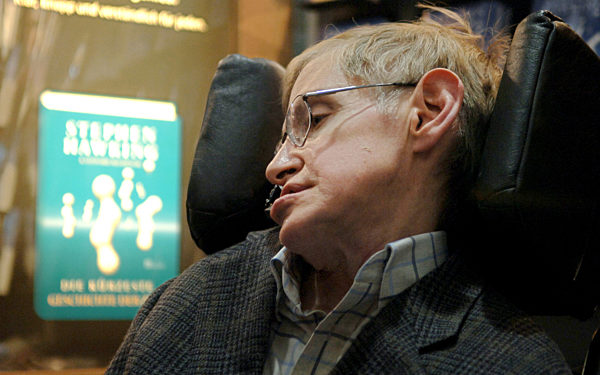 Der Physiker Stephen Hawking besucht am Mittwoch (19.10...