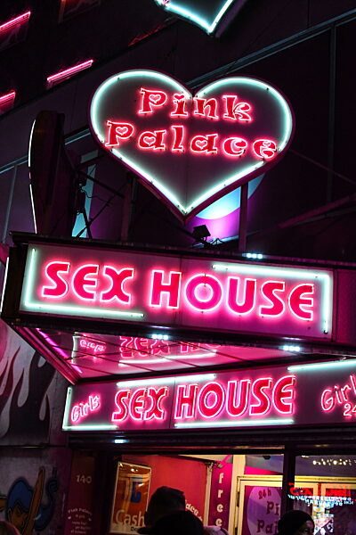 Reeperbahn am Abend, Suendige Meile, Vergnuegungsviertel