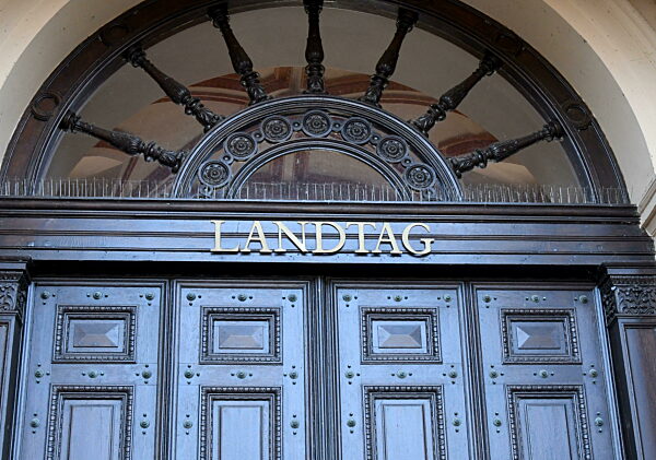 Landtag, Mecklenburg-Vorpommmern, Schloss Schwein