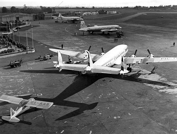 Lockheed "Super Constellation"