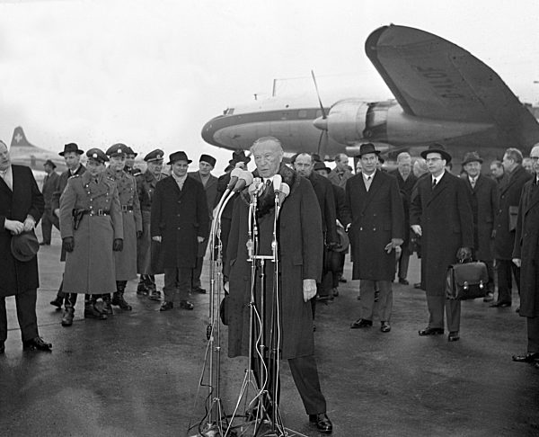 Chancellor Adenauer talks about Elysee Treaty