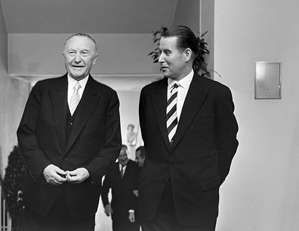 Feierstunde 10 Jahre Grundgesetz