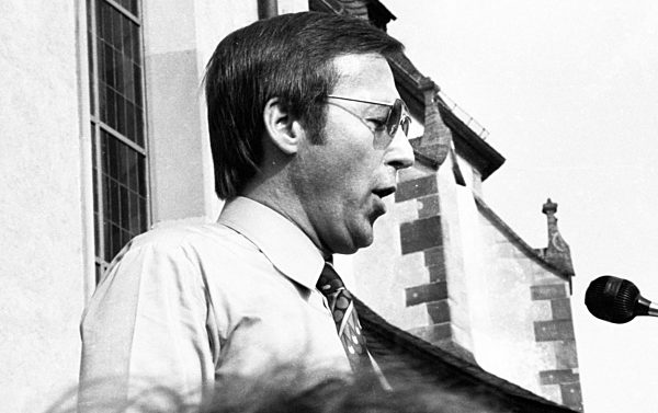 Siemens workers demonstrate in 1976