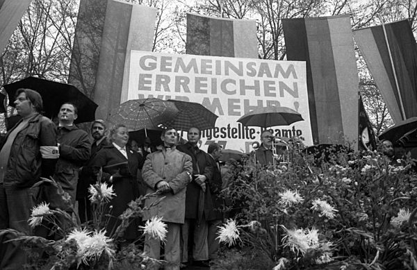 Union demonstration on May 1, 1977