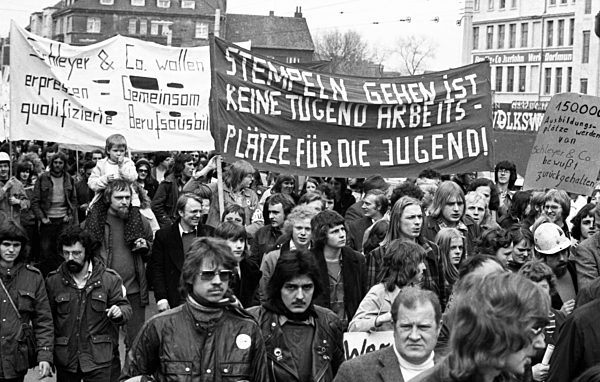 1975 - Youth protest against unemployment