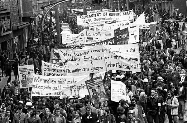 1975 - Youth protest against unemployment