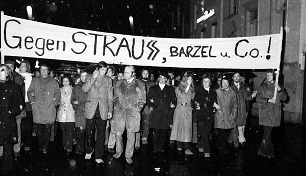 Demonstration for SPD/FDP government 1972