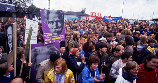 300.000 Gegner der atomaren Aufruestung 1981