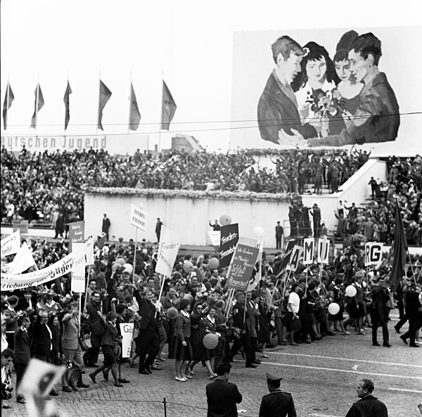 Deutschlandtreffen der FDJ in Ostberlin 1964