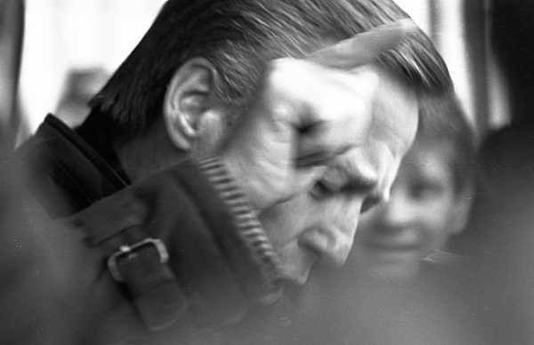 25,000 demonstrated in 1988 against unemployment