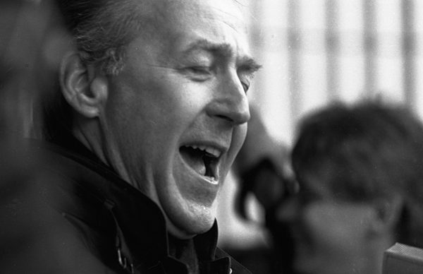 25,000 demonstrated in 1988 against unemployment