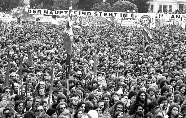 300.000 bei Friedensdemonstration in Bonn 1981